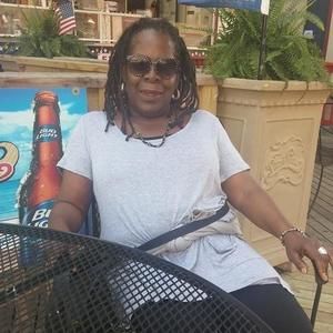 Meet your Posher, Denise